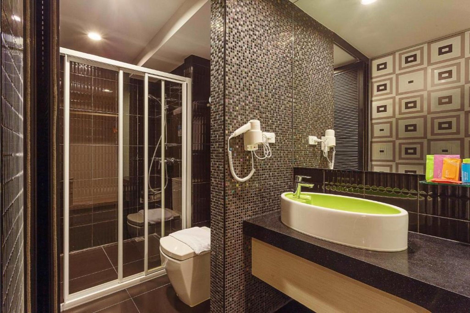 Superior Room with 1 king-size bed