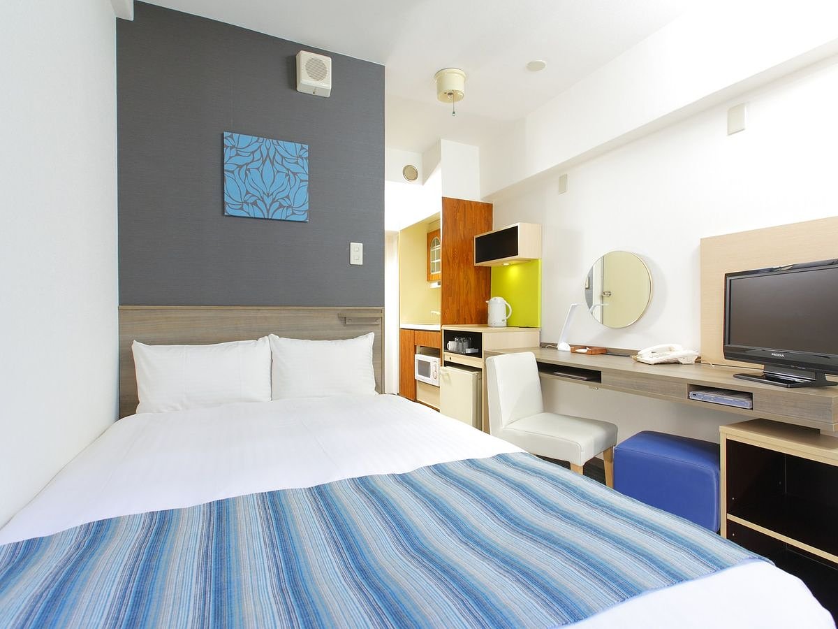 Standard Semi-Double Non-Smoking