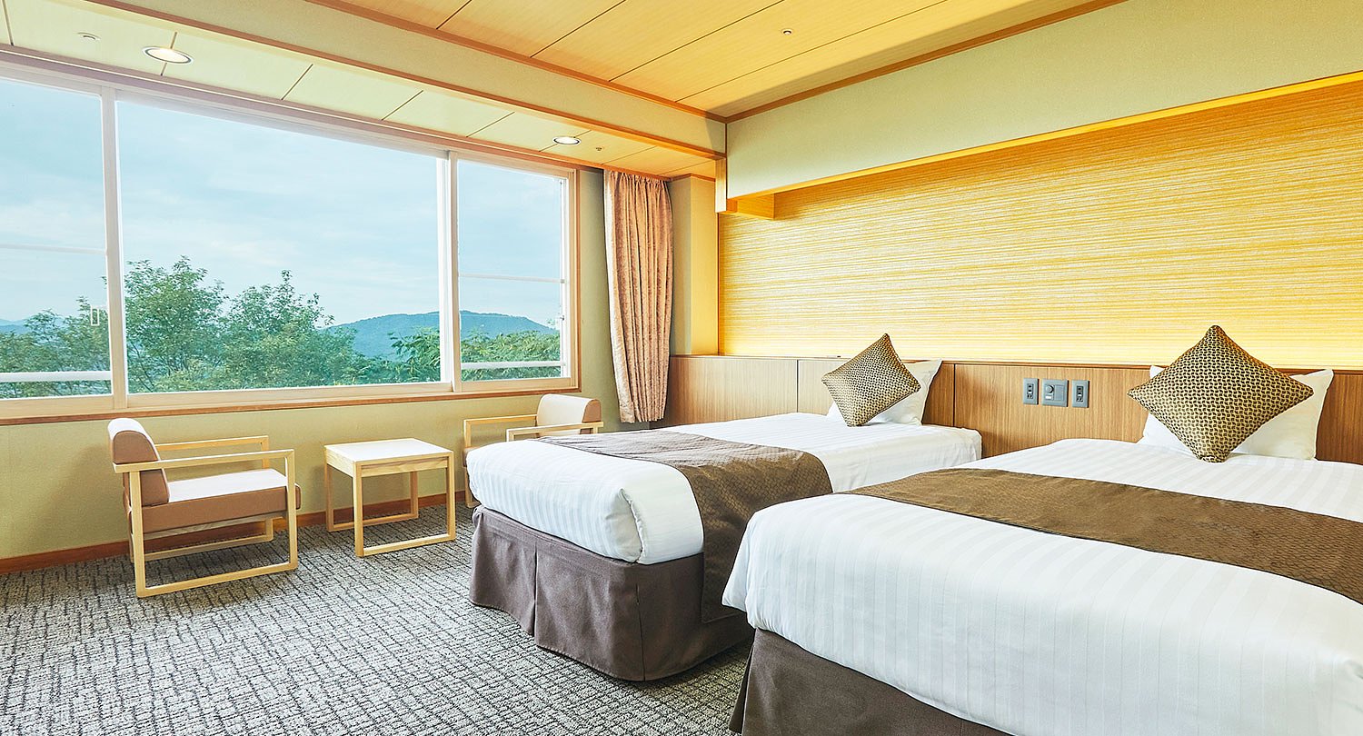 Superior Twin (dinner and breakfast included: Kaiseki Bamboo)