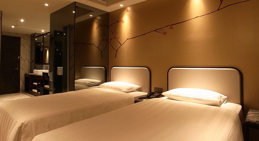 Twin Room with Breakfast (No Window)