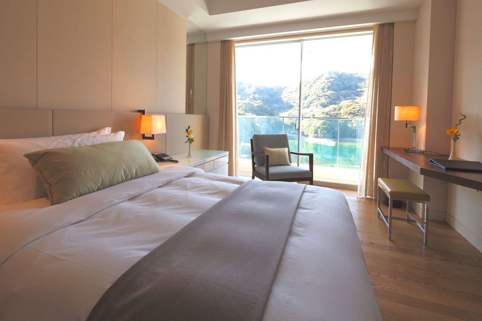 슈페리어룸 (조식포함)