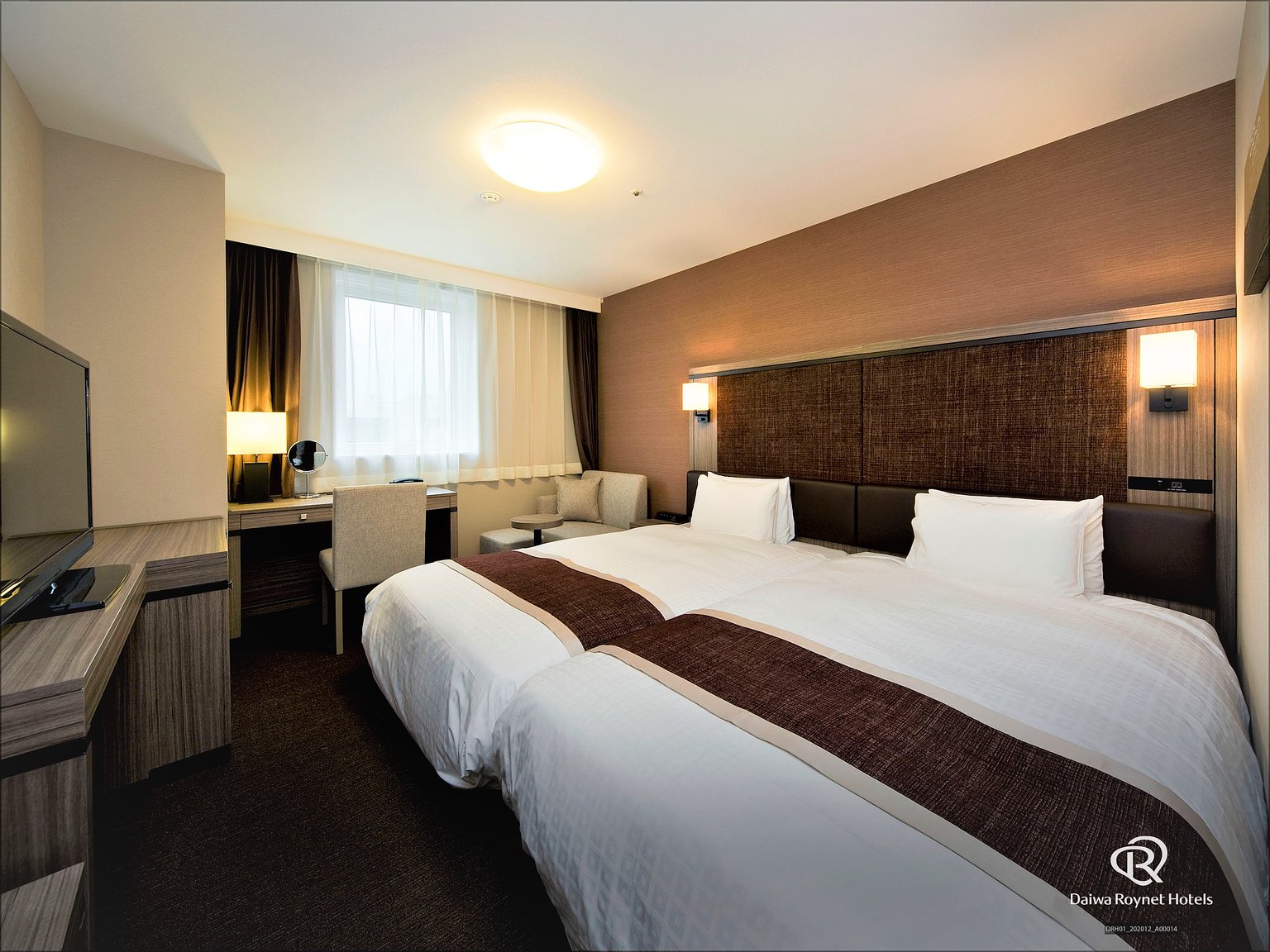 스탠다드 트윈 (Standard Twin)