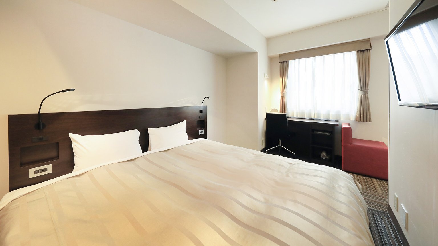 Double Room 21 to 25 Sq M No-Smoking