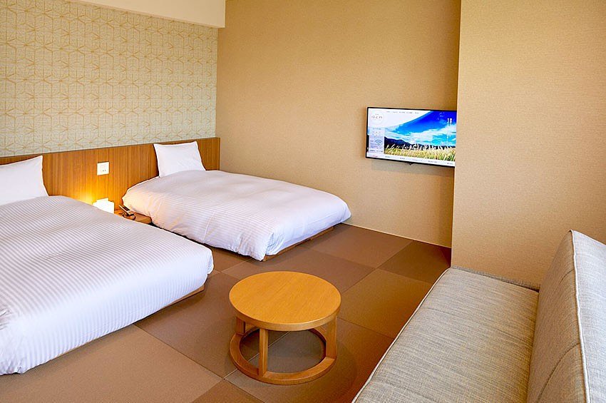 트윈 (조식포함) (Twin with Breakfast)