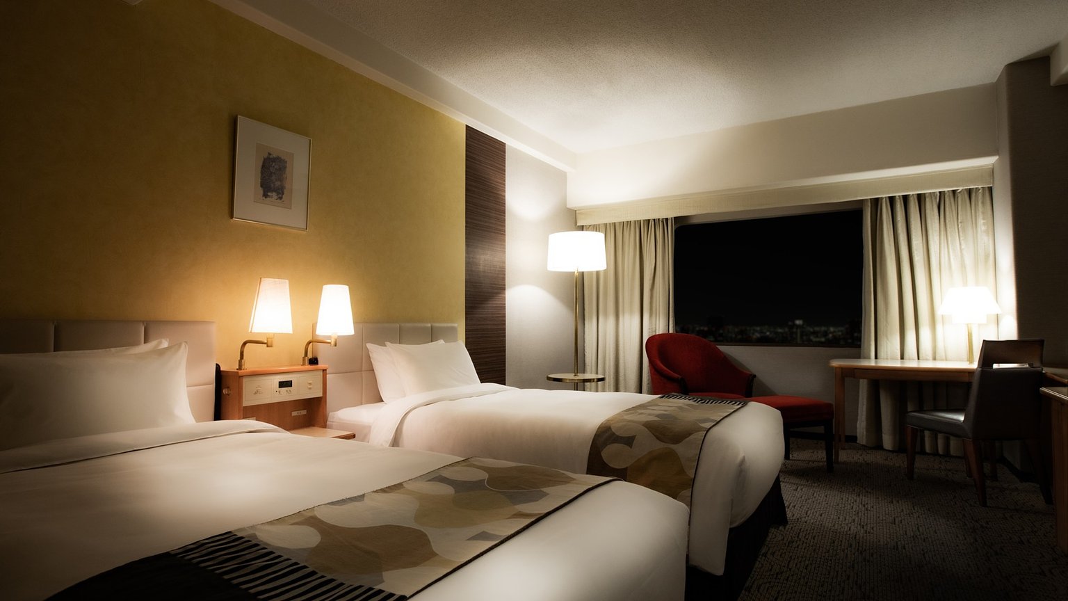 모더레이트 트윈【금연】