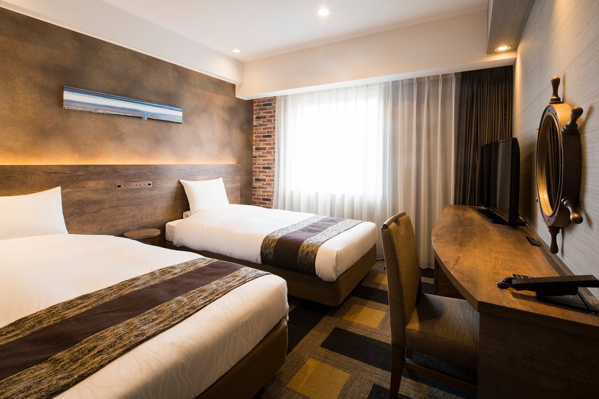 스탠다드 트윈 (Standard Twin)