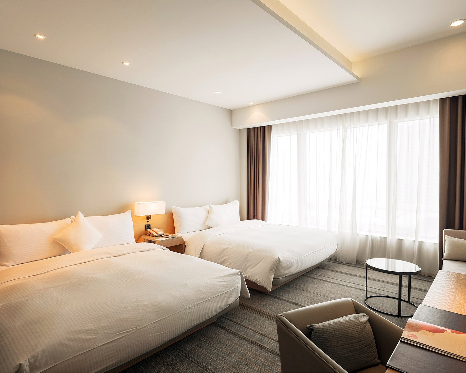 Cozzi Room with 2 Double Beds (Breakfast included)