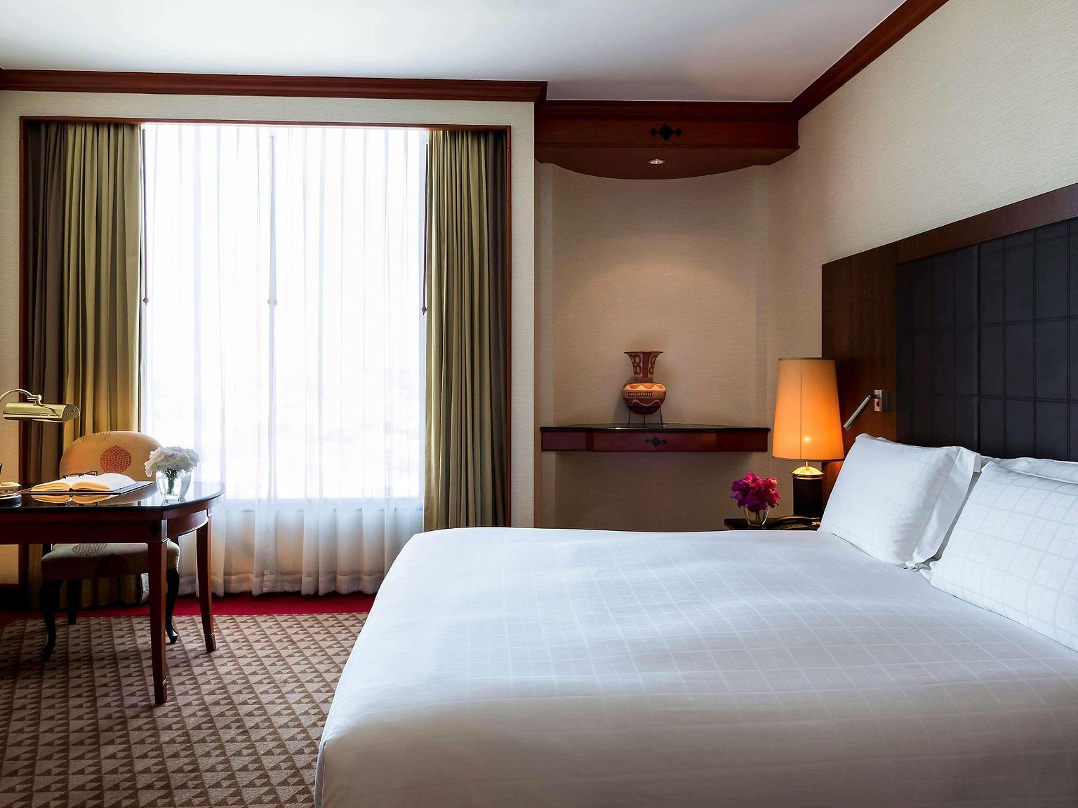 1 Superior King-Size Bed