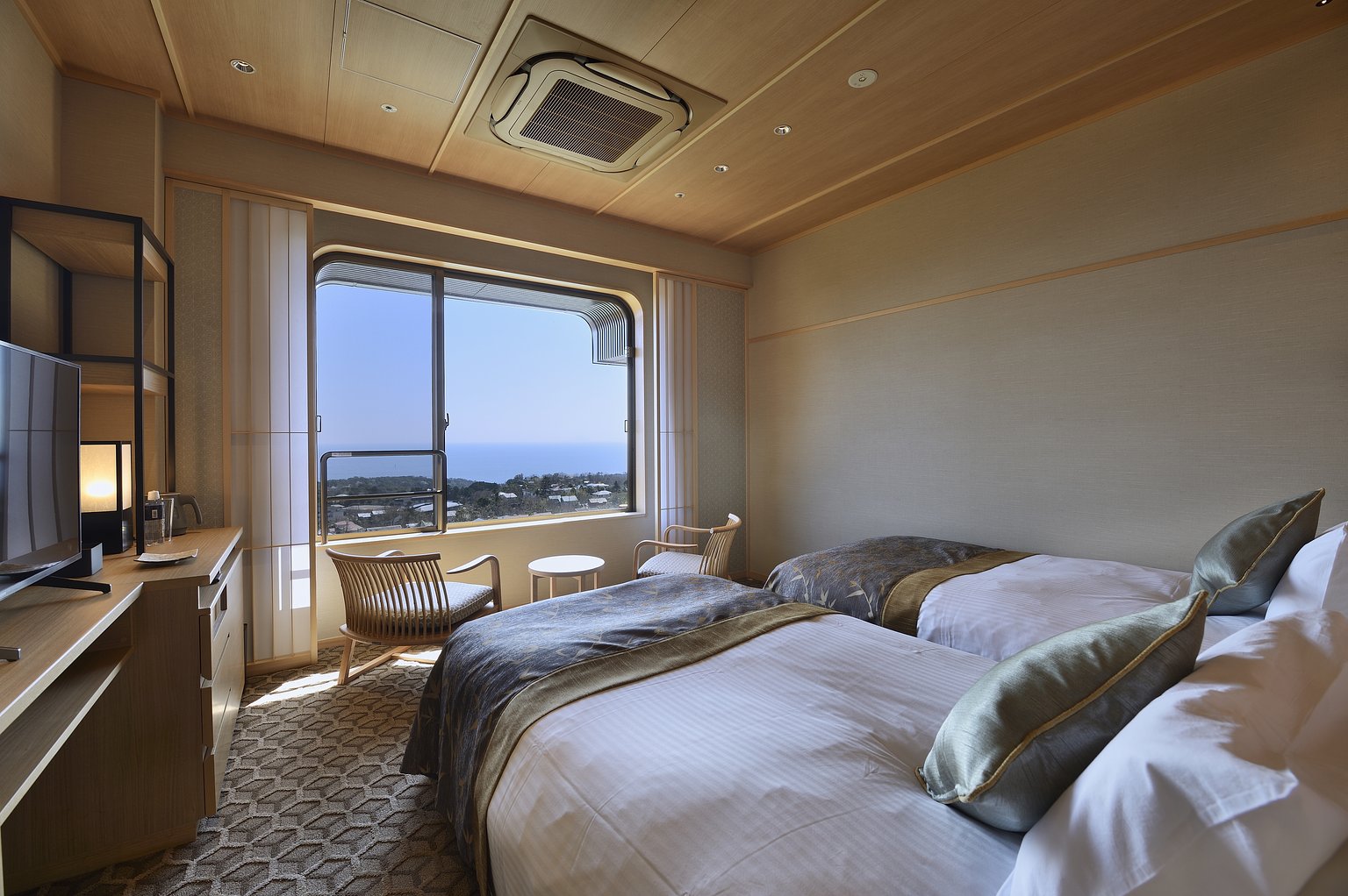 【Ocean View】Superior Twin with Shower Booth (Non-Smoking) (dinner and breakfast)