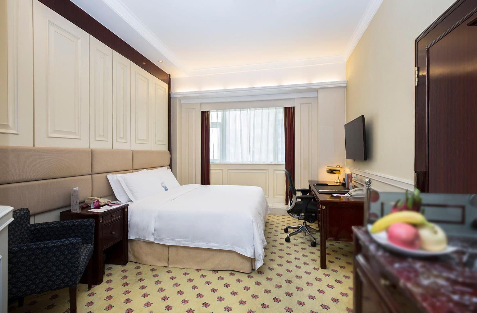 Crowne Plaza Hotel & Suites Landmark Shenzhen》– Real Guest