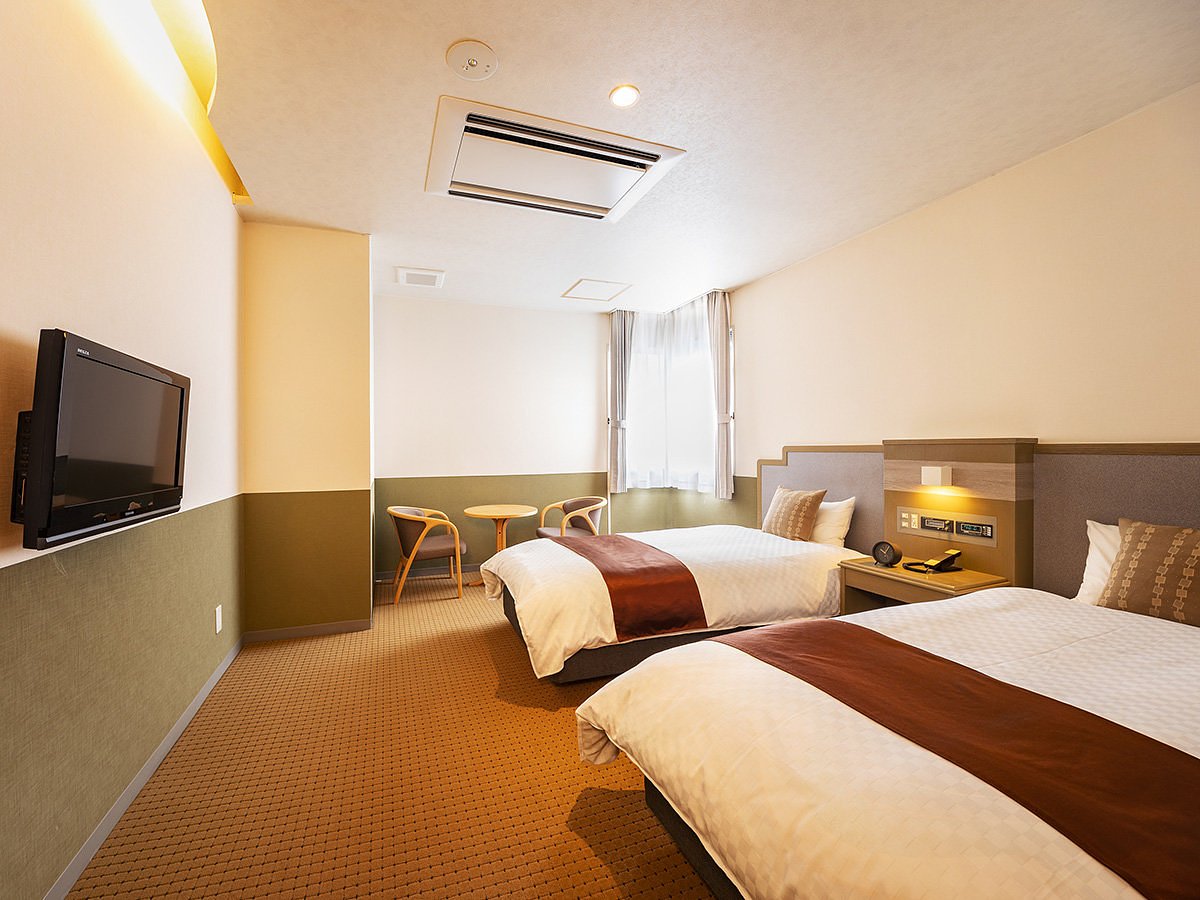 Western-style Twin (breakfast included)