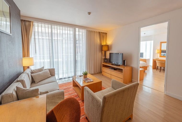 One Bedroom Deluxe (Breakfast included)