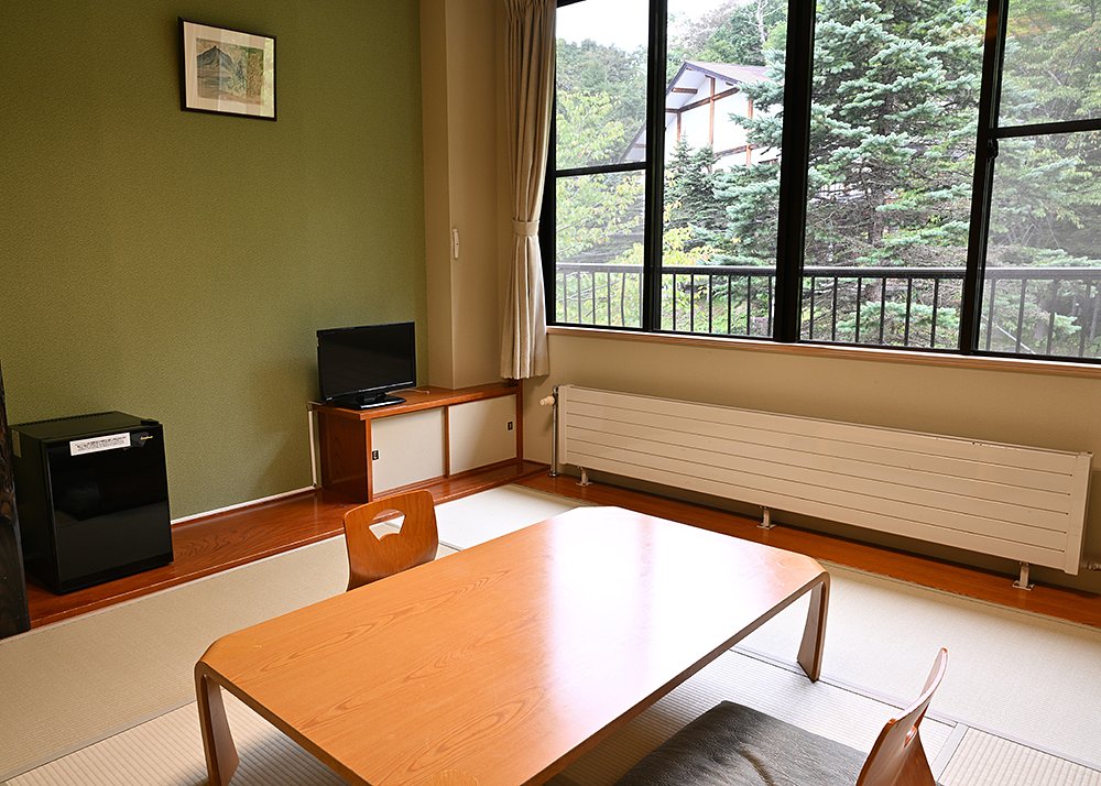 Japanese-style Room (8 tatami / mountain side)