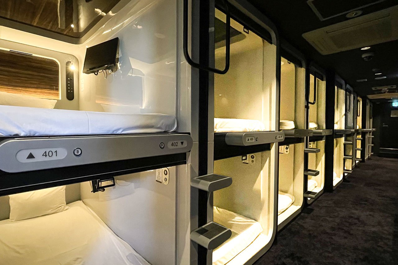 Premium Cabin (male)
