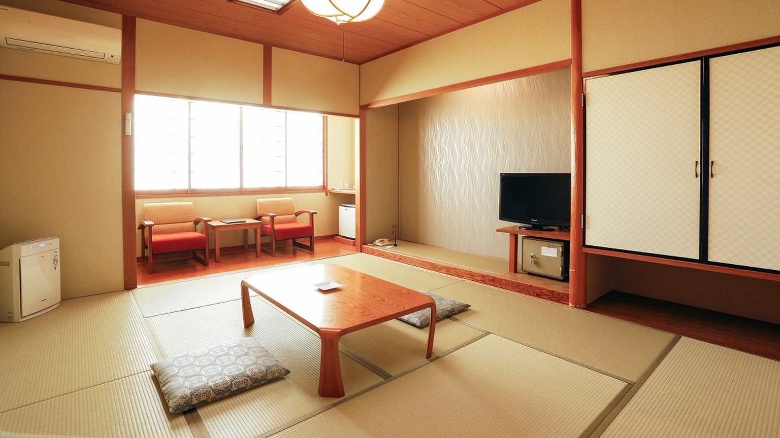 Japanese-style room with dinner and breakfast