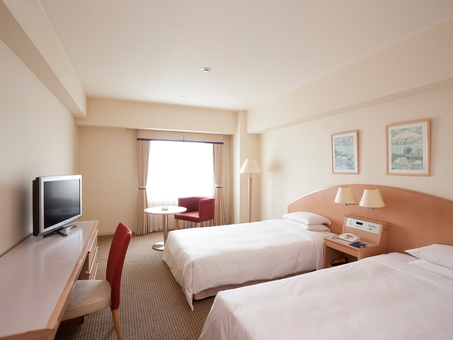 모더레이트 트윈 (Moderate Twin)