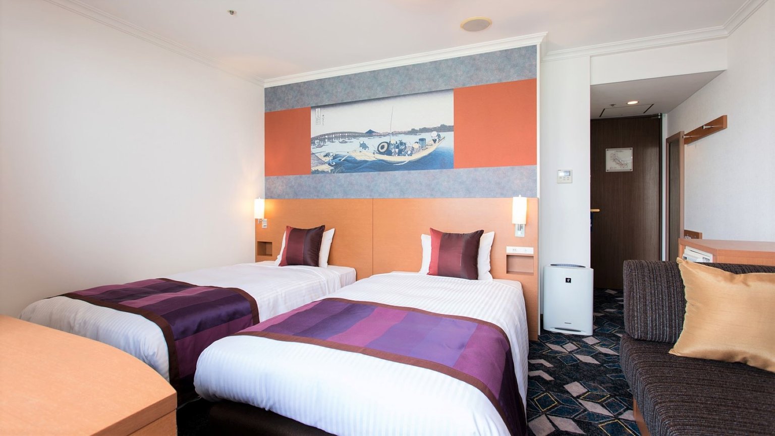 【금연】 슈페리어 트윈룸 (Triple Acceptable)