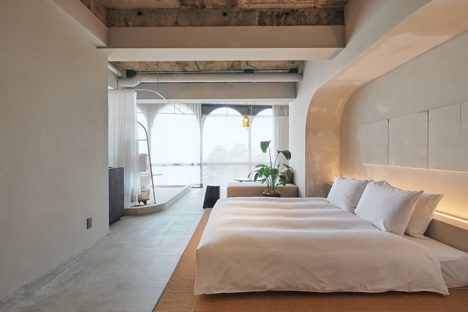 High Floor Suite View (Breakfast Included)