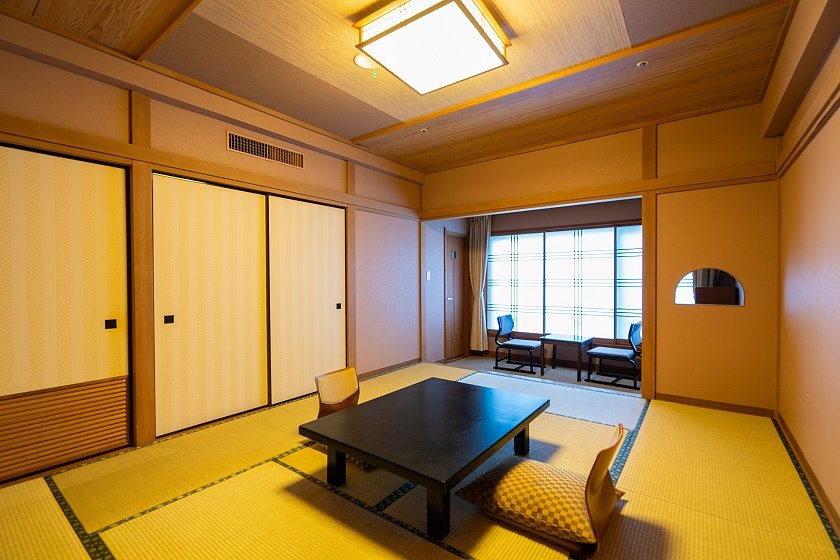 Japanese-style room