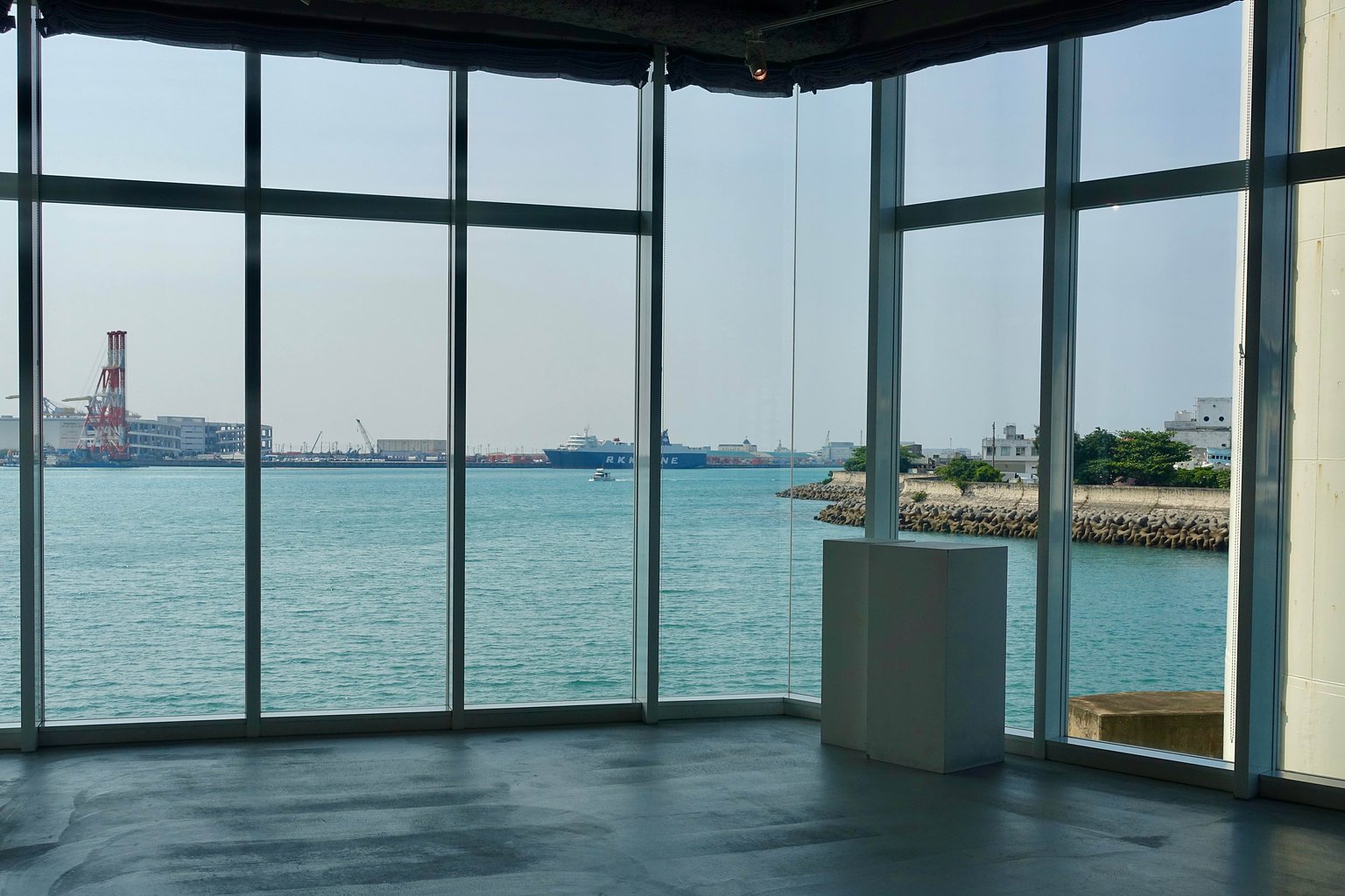 HOTEL ANTEROOM NAHA | Unbeatable Seaside Art Hotel