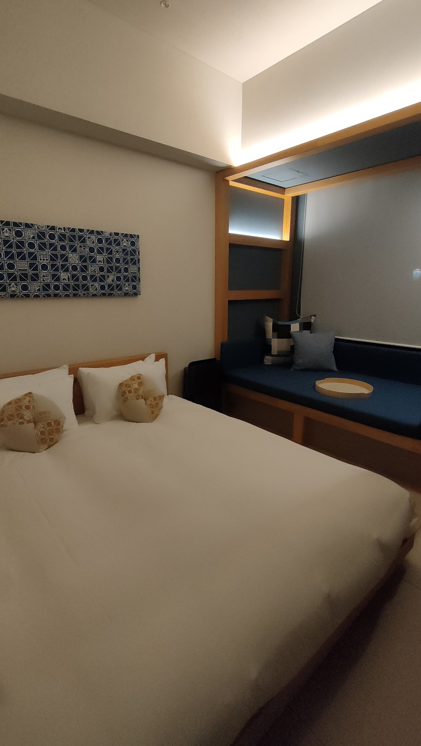 Near the Bustling District