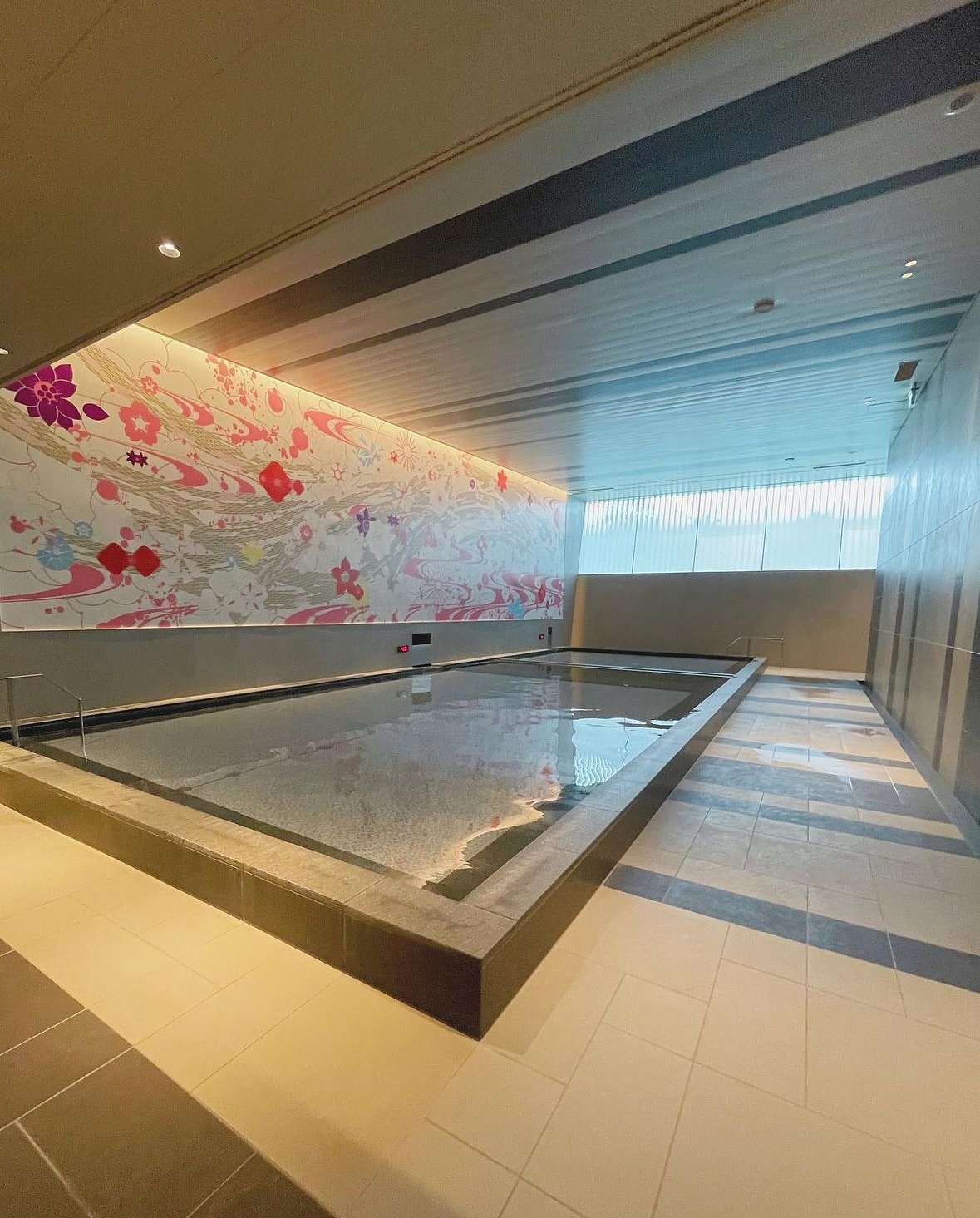 현대 미술관에 머무는 기분, 그리고 대욕장도 있어요!