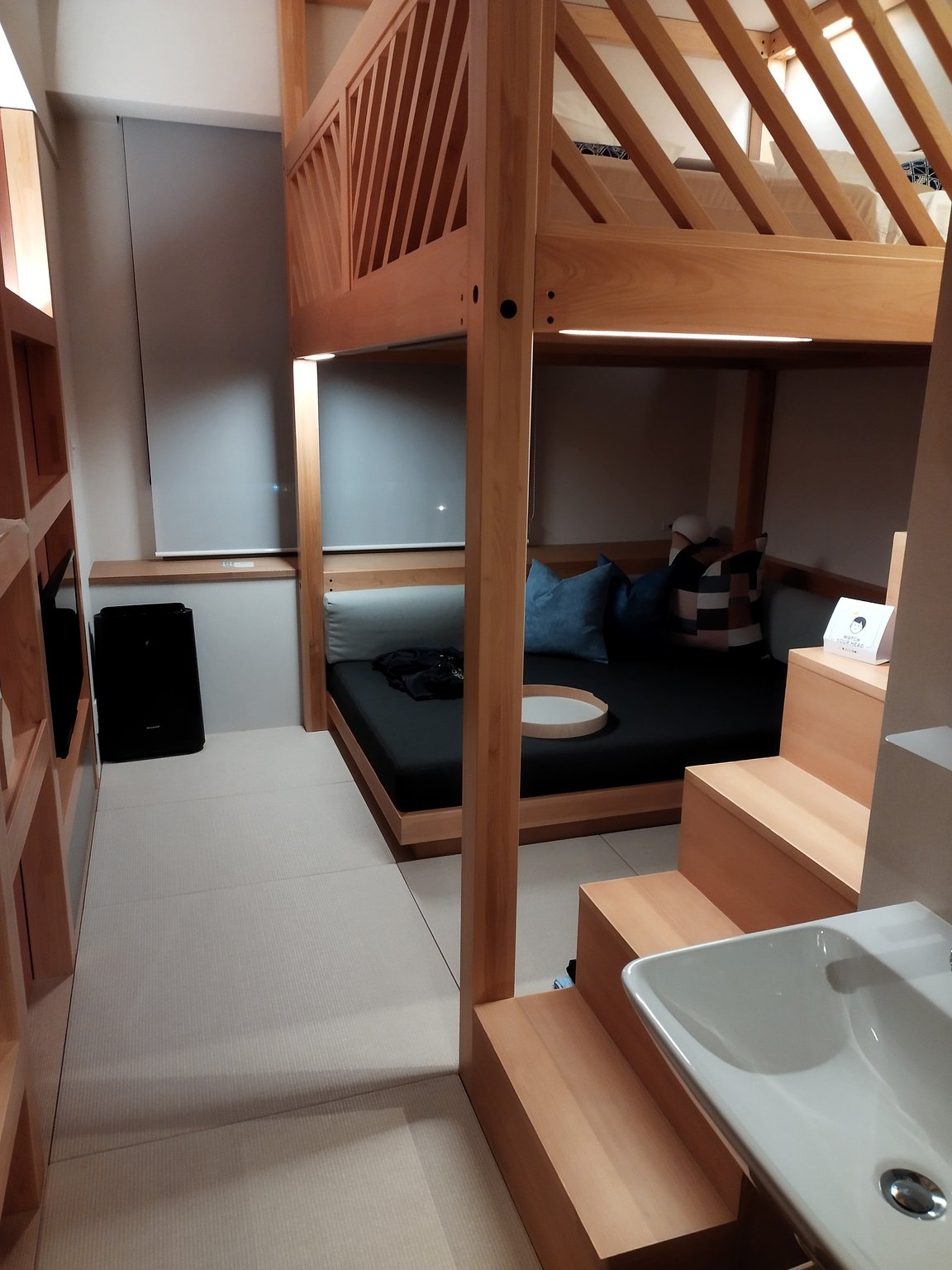 An Exciting Space Like a Children's Secret Base