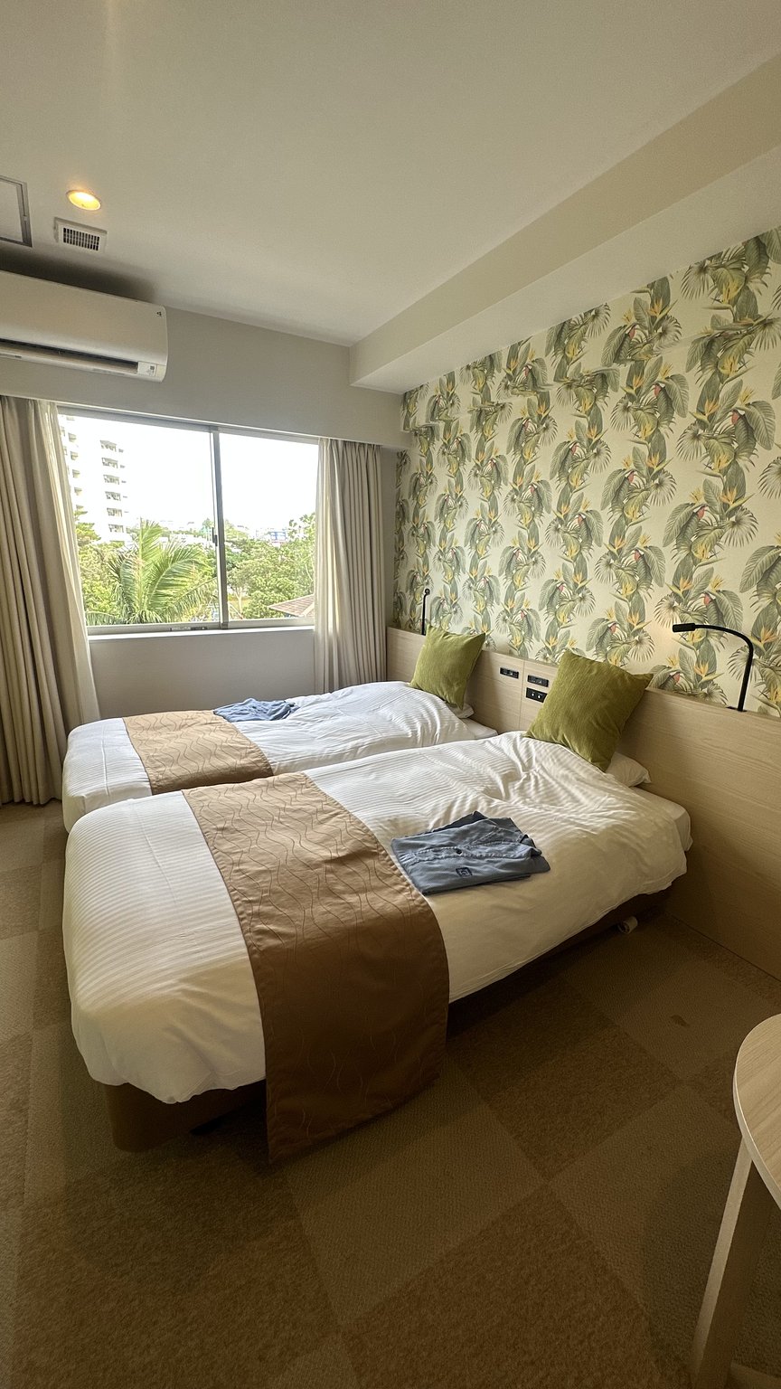 Enjoy shopping and gourmet food in a great location!