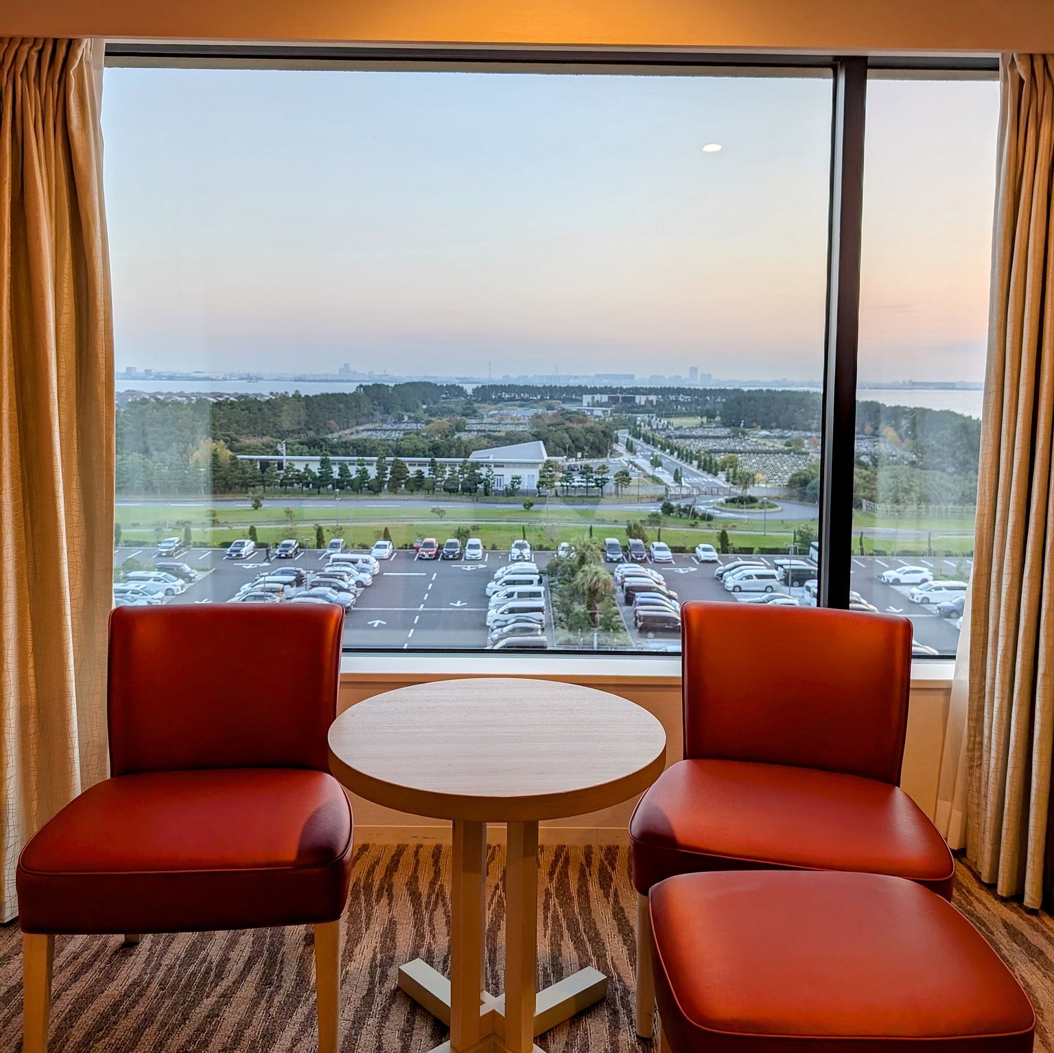 Convenient Services for Enjoying an Overnight Disney Stay with Kids