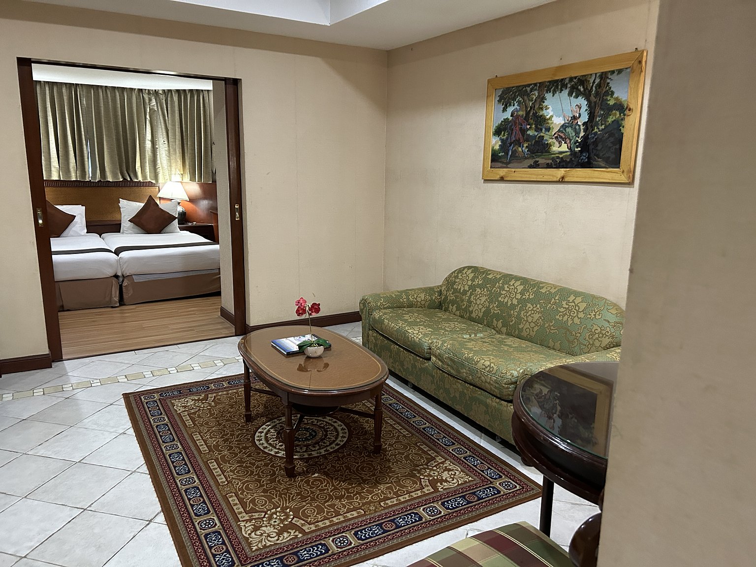 A Stay to Enjoy the Down Town of Thailand