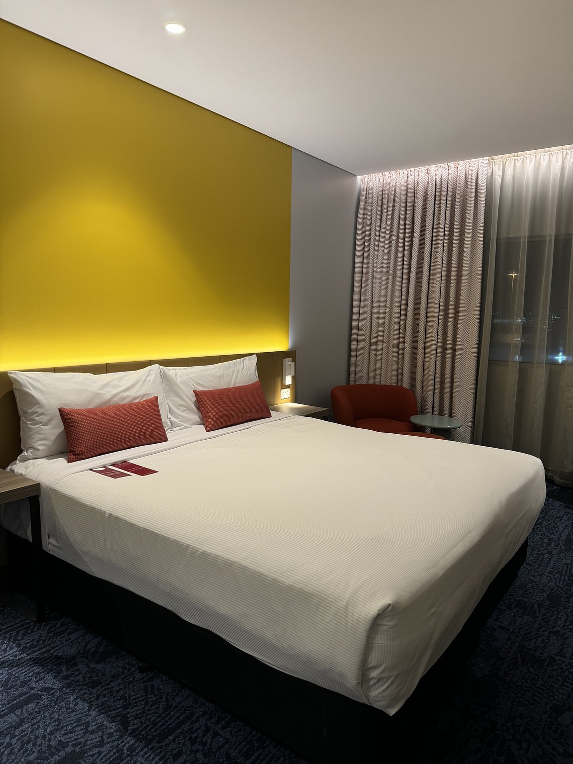 Hotel Right in Front of Sydney Airport!