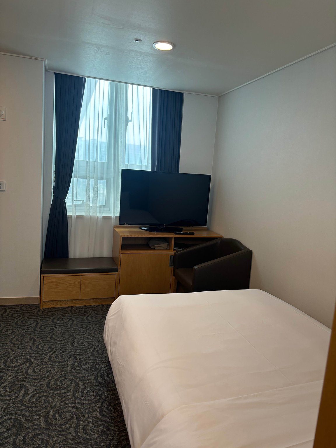 서울에서 혼자 여행하는 여성에게 추천하는 가성비 좋은 숙소!