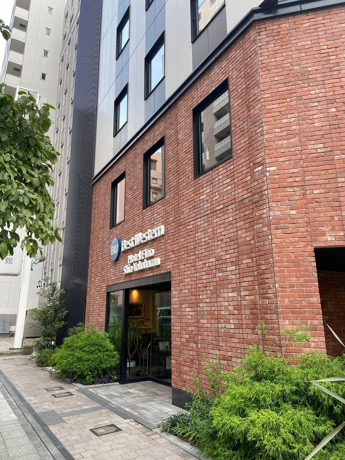 신요코하마역 근처의 저렴한 호텔 🎵