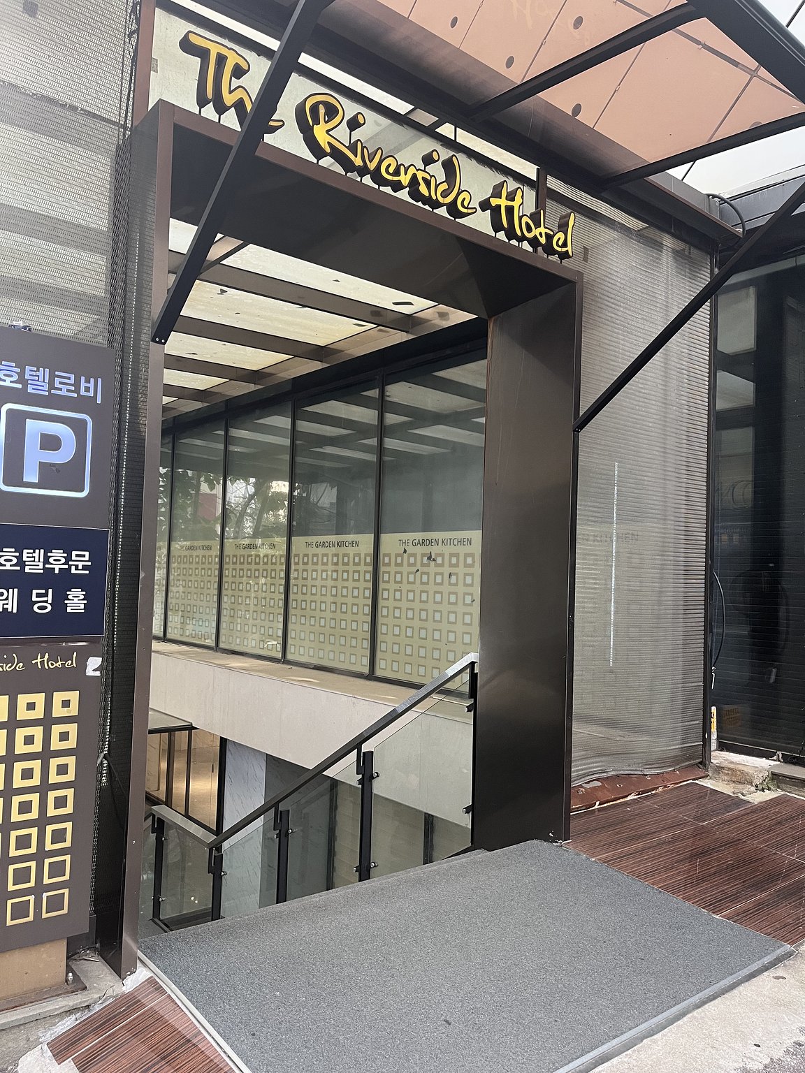 Great Access! Close to Gangnam Area and Jongno ^_^