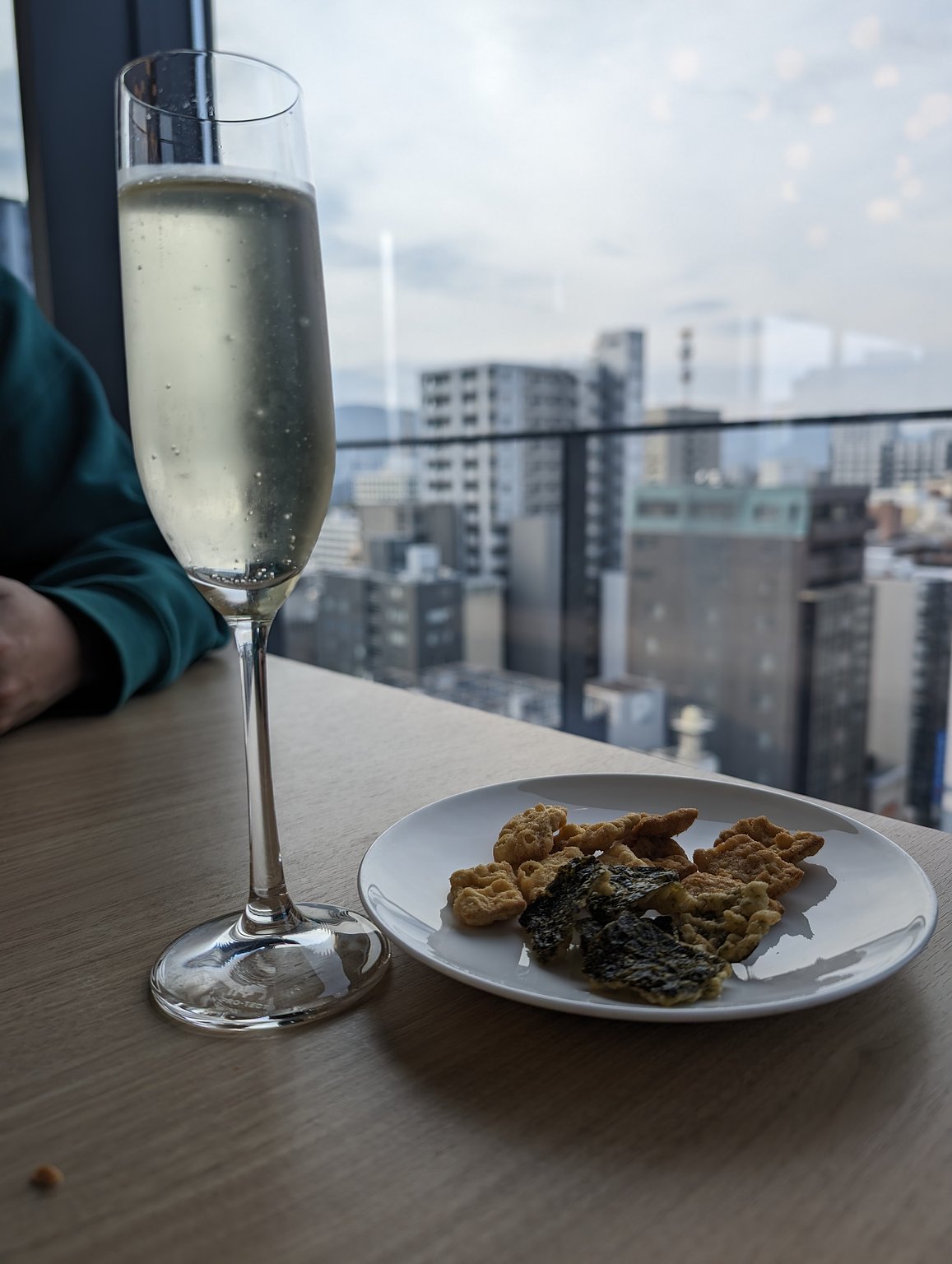 번화가와 가까워 편리하고 라운지가 좋음