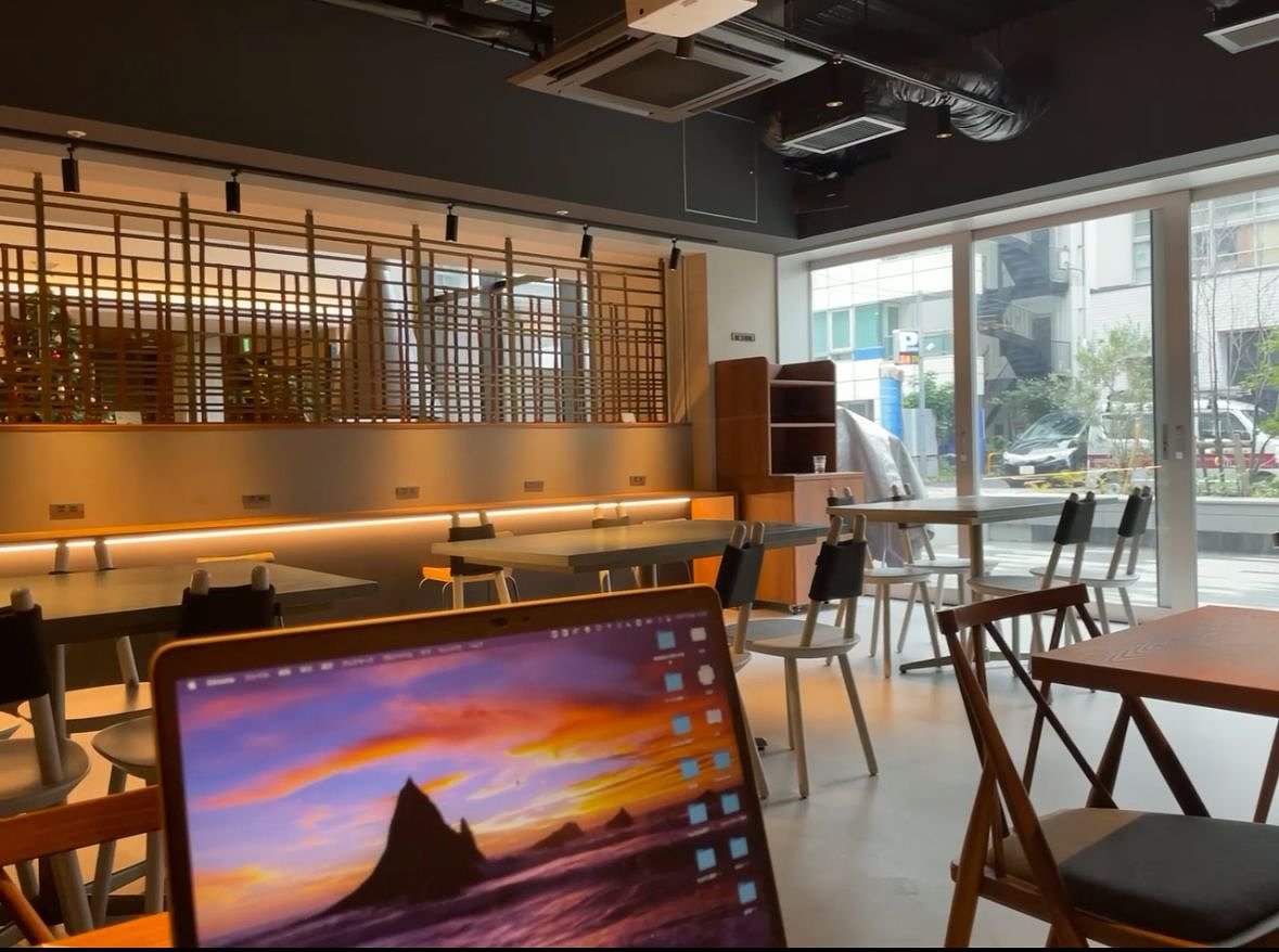 A Relaxed Retro Workation Experience in Akihabara