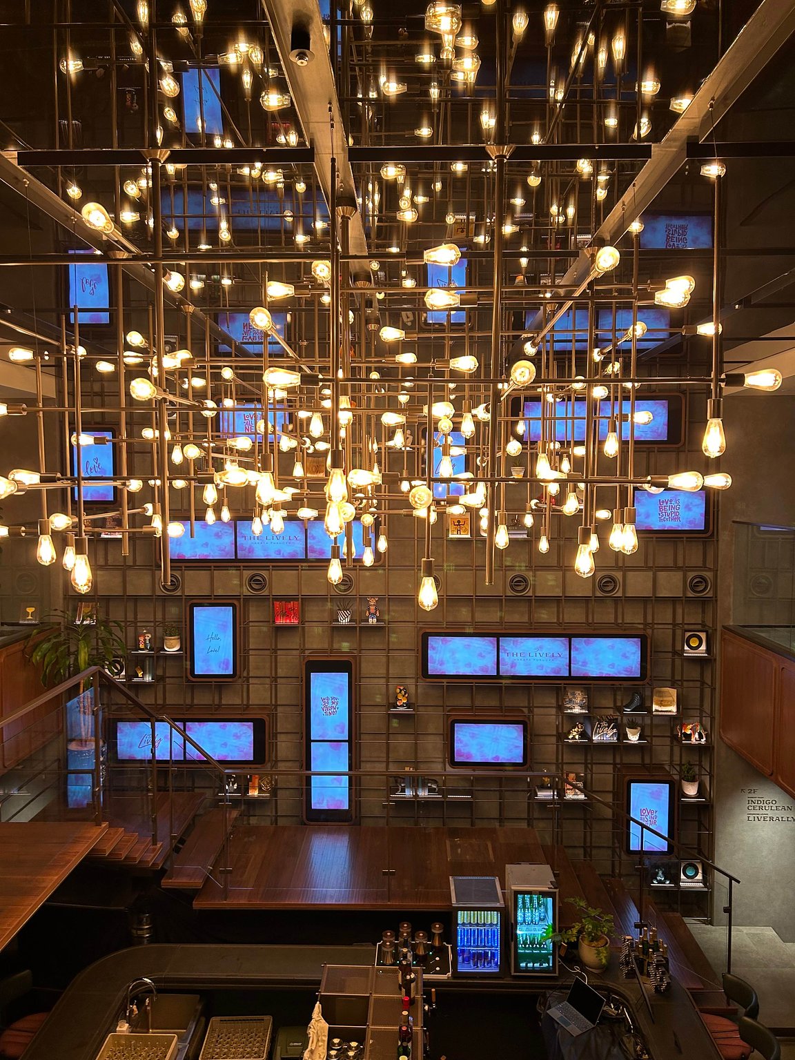 The place to stay in Hakata! A luxurious and stylish photogenic hotel! Free beer available!