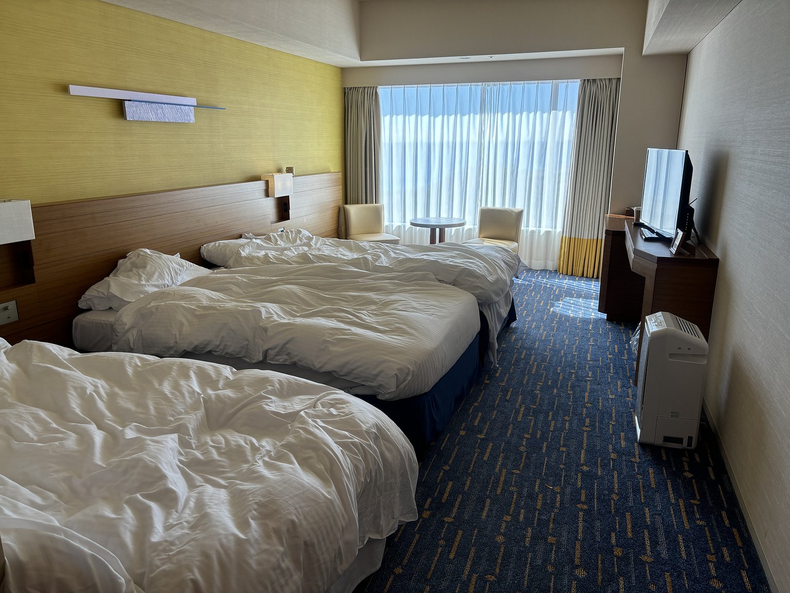 Family Trip Report ♡ Room with 3 Beds / Bathroom / Breakfast / Parking / Tips for Entering Fantasy Springs