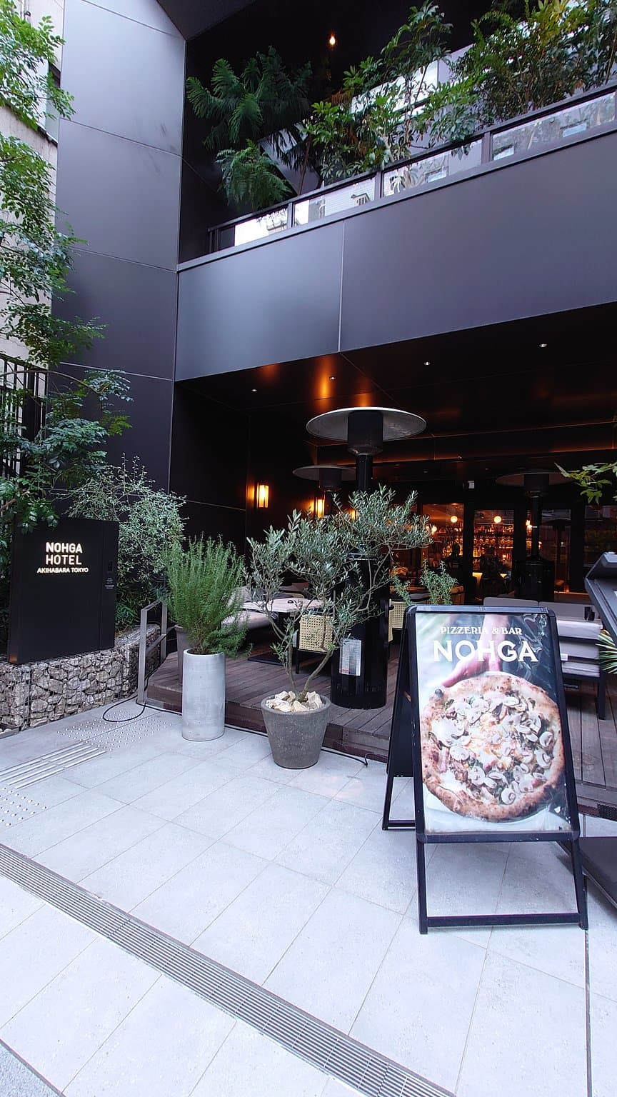 Weekend Stay in a City Passed Through During Work