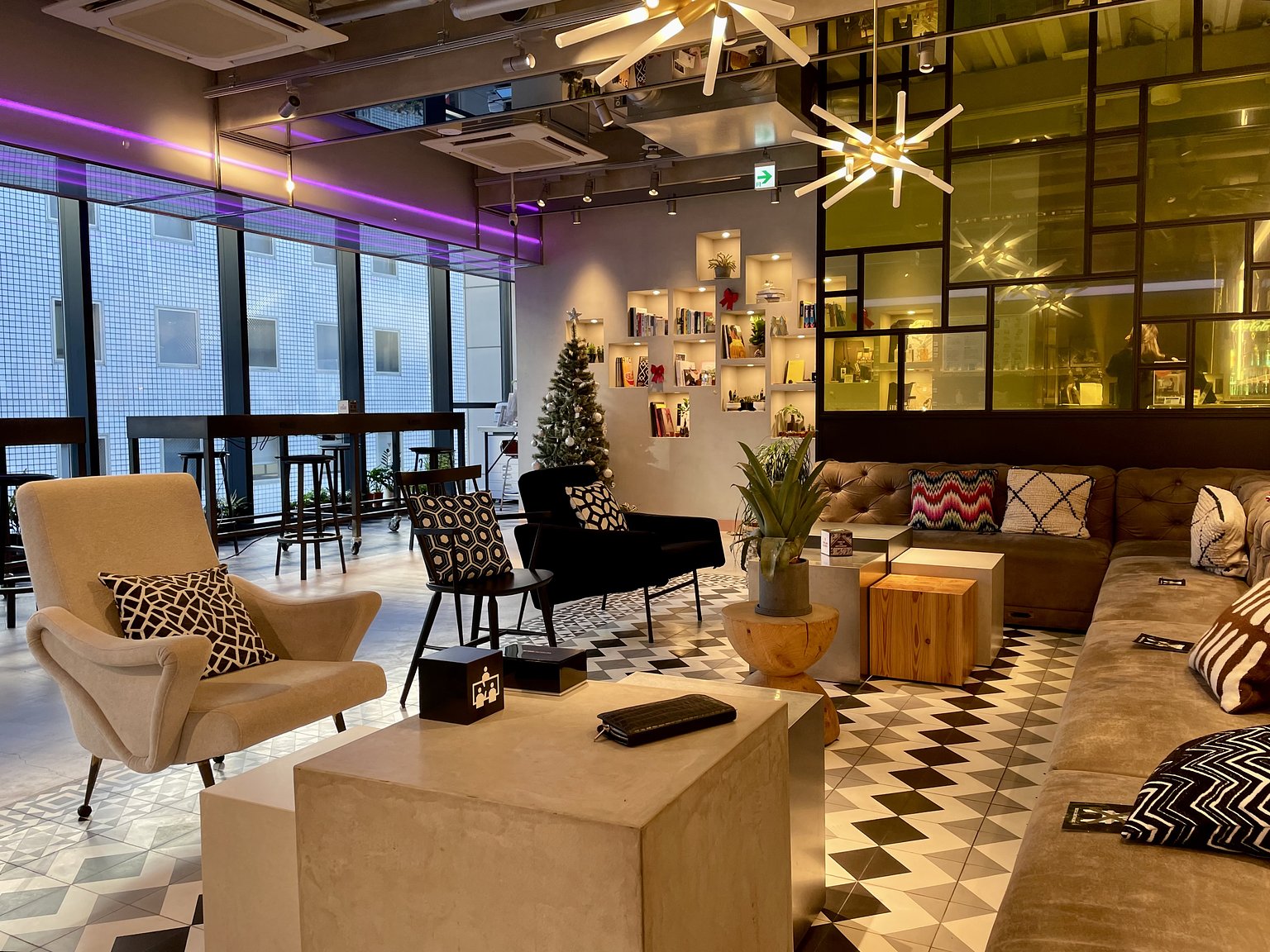 Enjoy Free Beer at the Center of Shibuya from 5:30 PM!