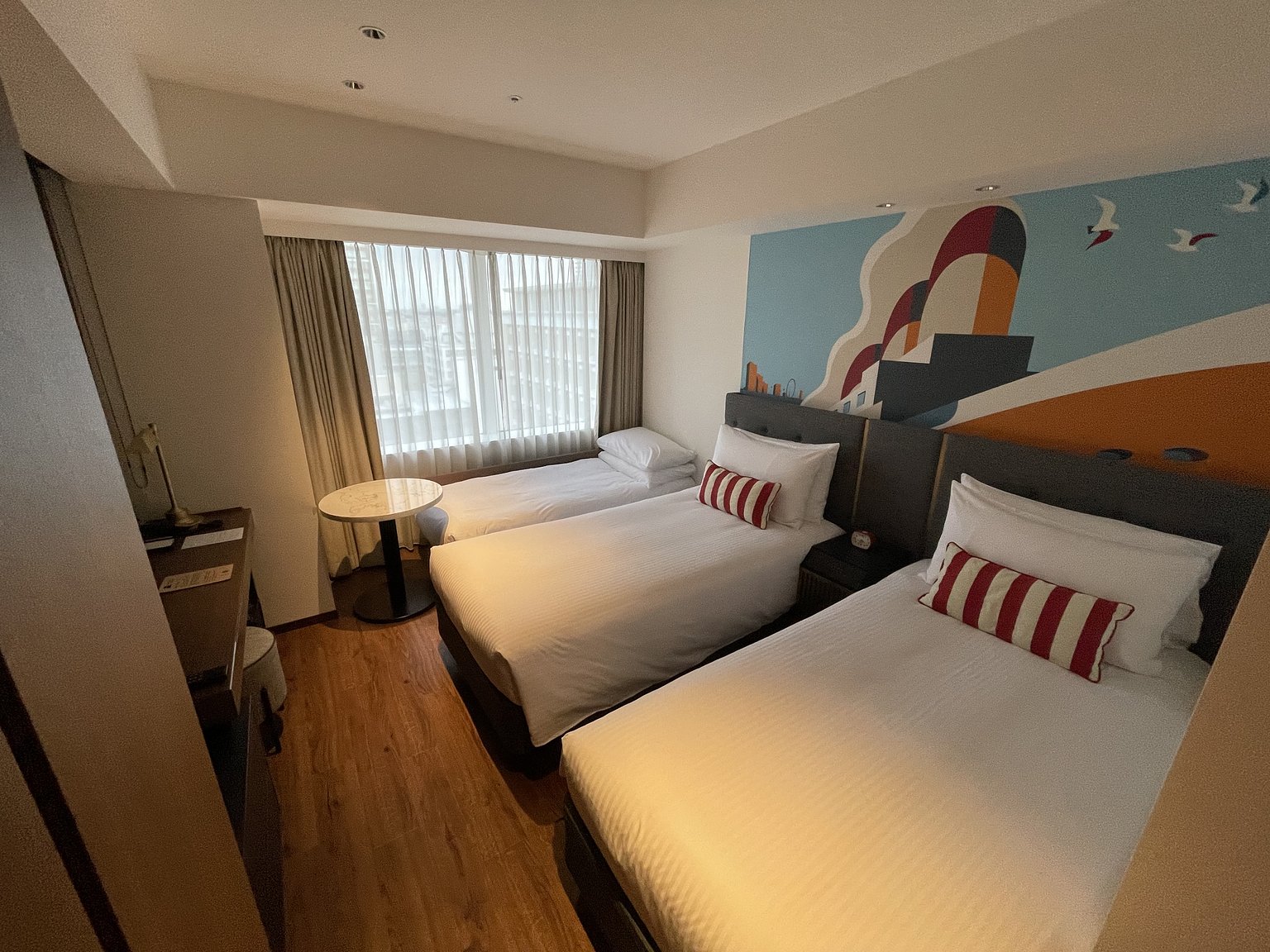 商務旅館和高級酒店的優點結合！