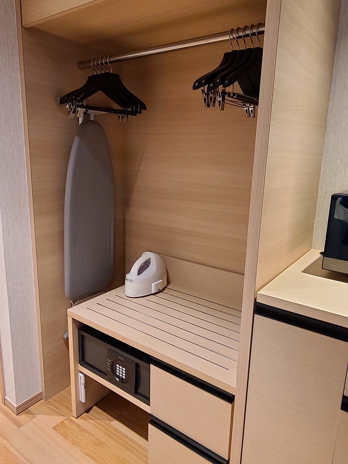 Enjoying the Extraordinary and Everyday