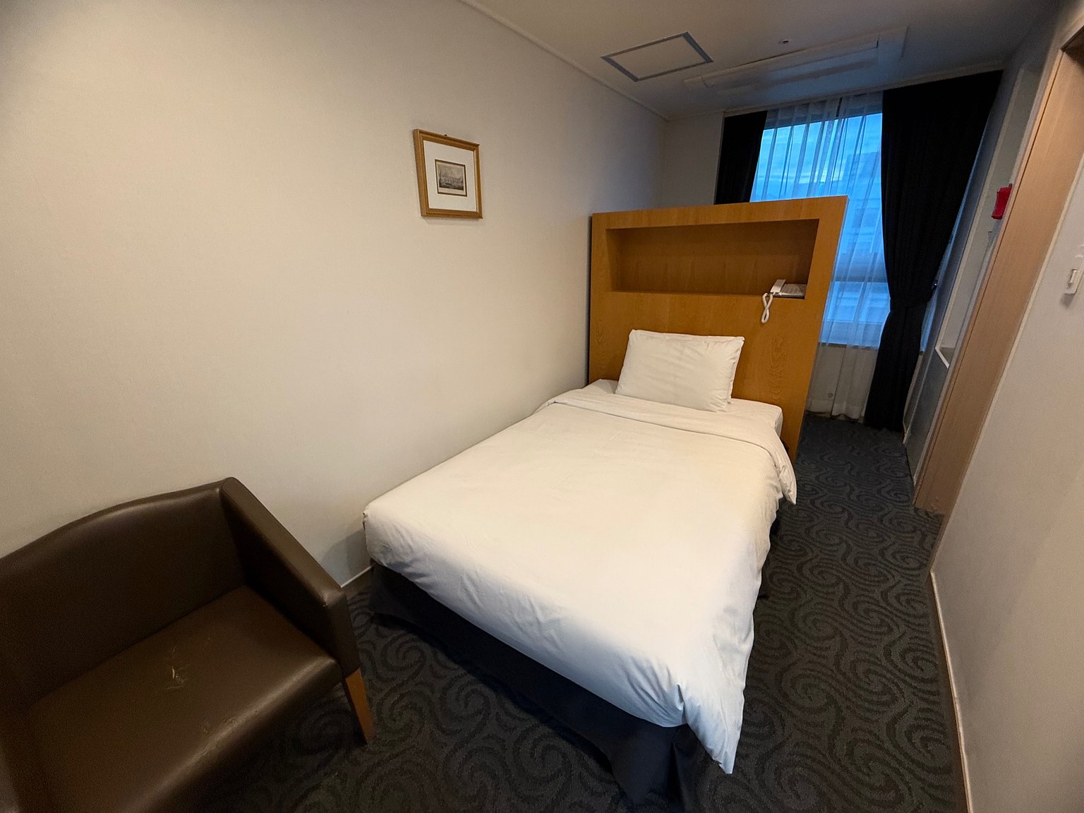 Close to Airport Limousine Bus Stop! Close to Station! Close to Gwangjang Market!