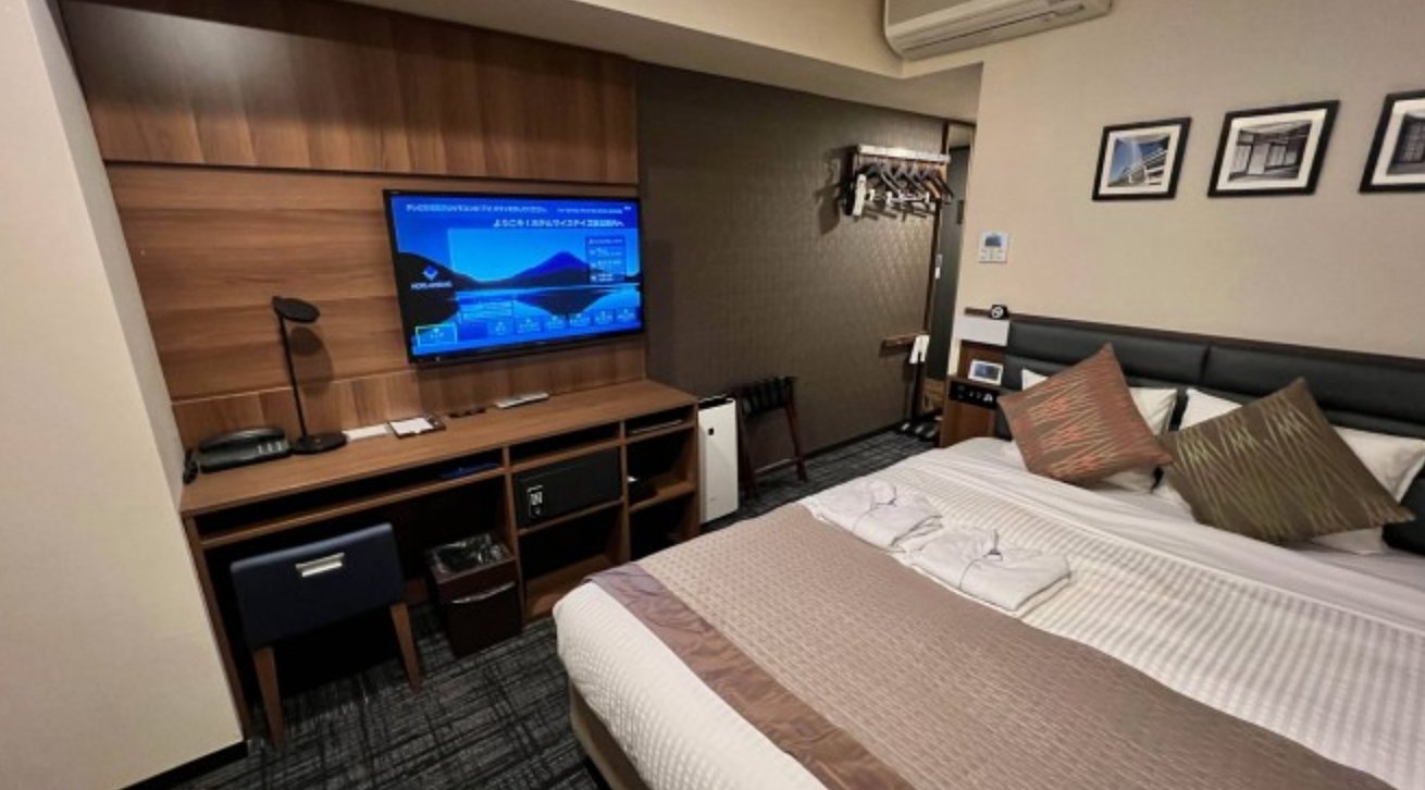 Visit Yokohama Stadium and Chinatown!