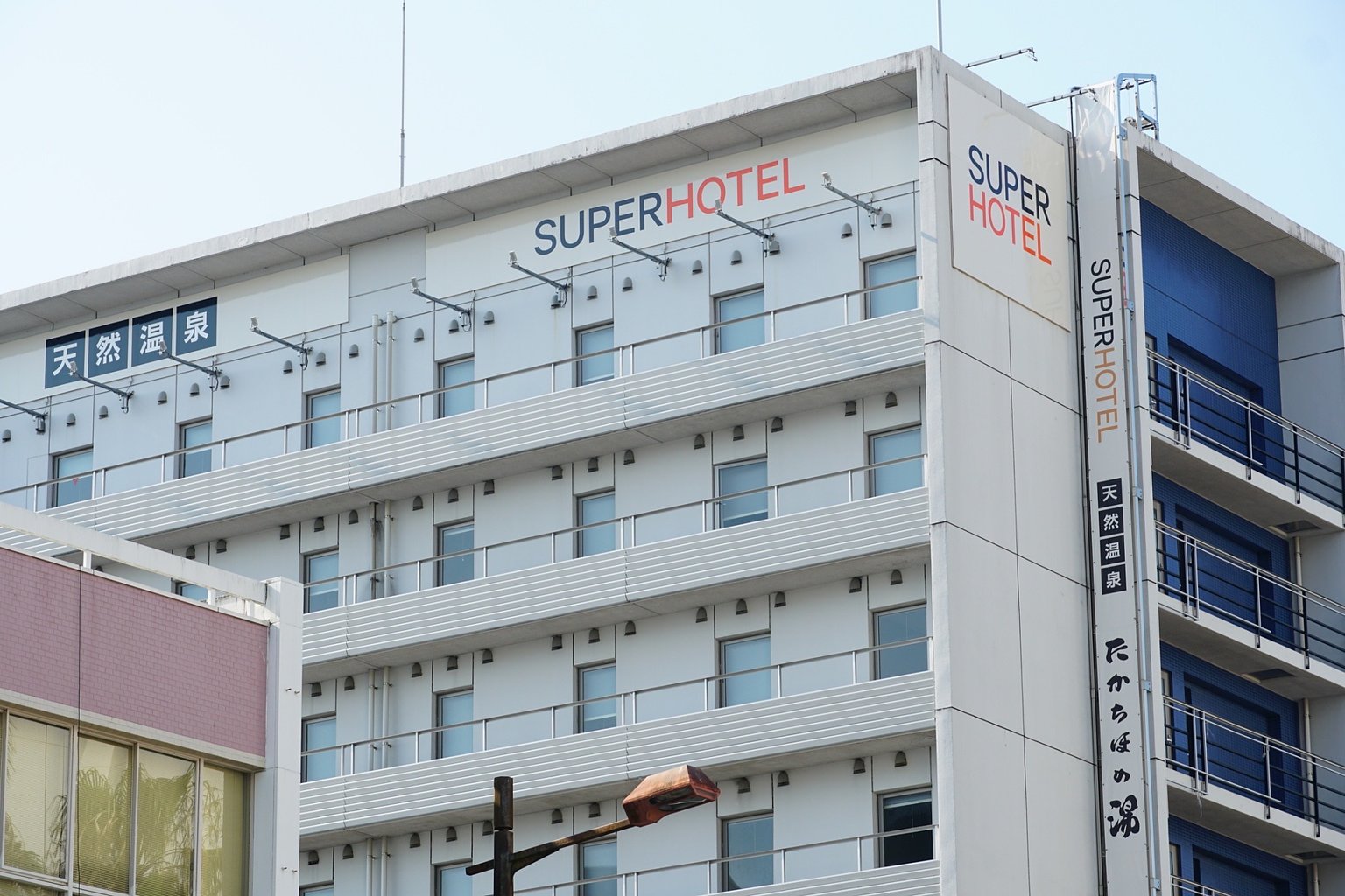 Free Breakfast and Drinks 🆓 Natural Hot Spring Available ♨️ Also Walked to the Miyazaki Summer Fireworks Venue 🎆