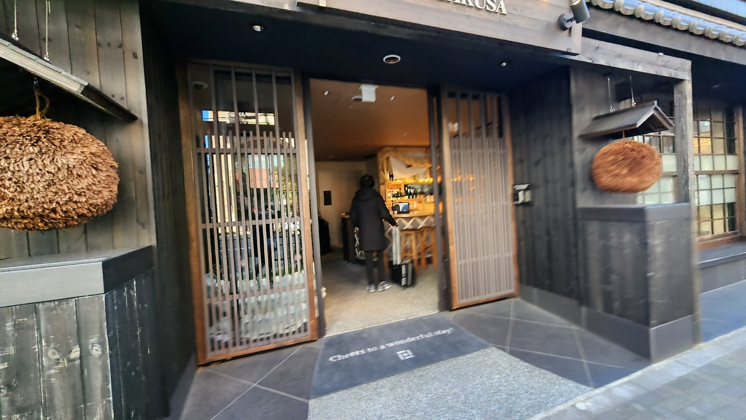 A Must-Visit Accommodation in Tokyo! A Haven for Sake Lovers!