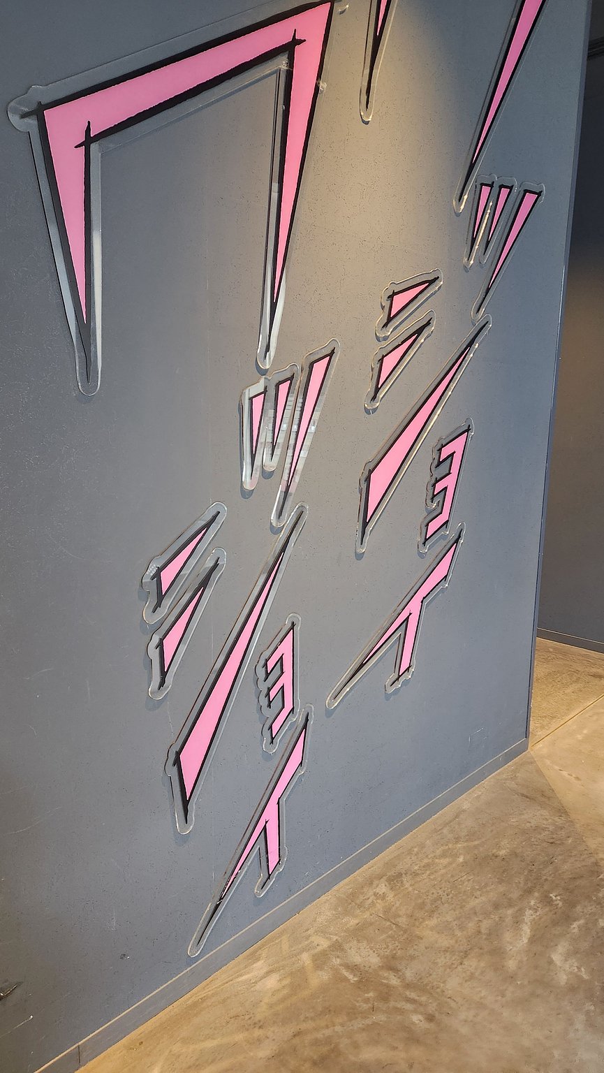 Like Being in a Foreign Country in Asakusa, Full of Foreigners!!