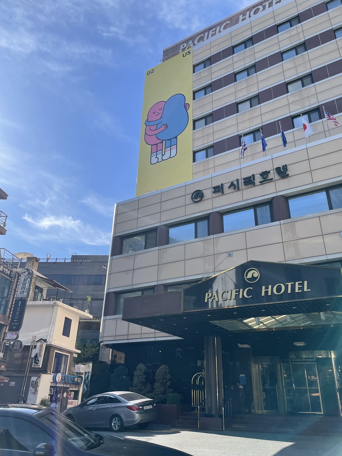 명동 중심! 역 출구 바로 앞의 좋은 위치