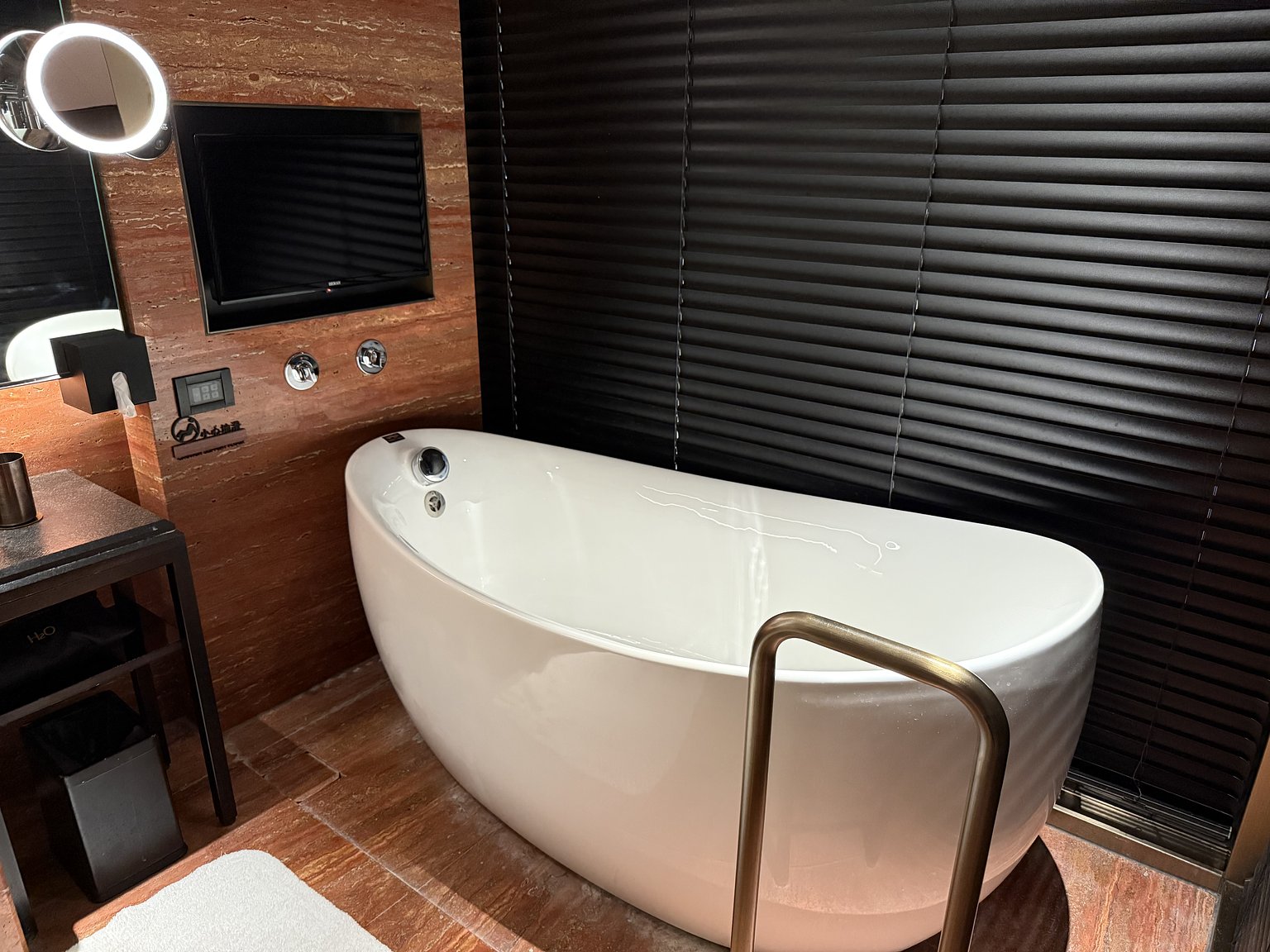 The Best Luxury Hotel with a Breakfast Buffet!