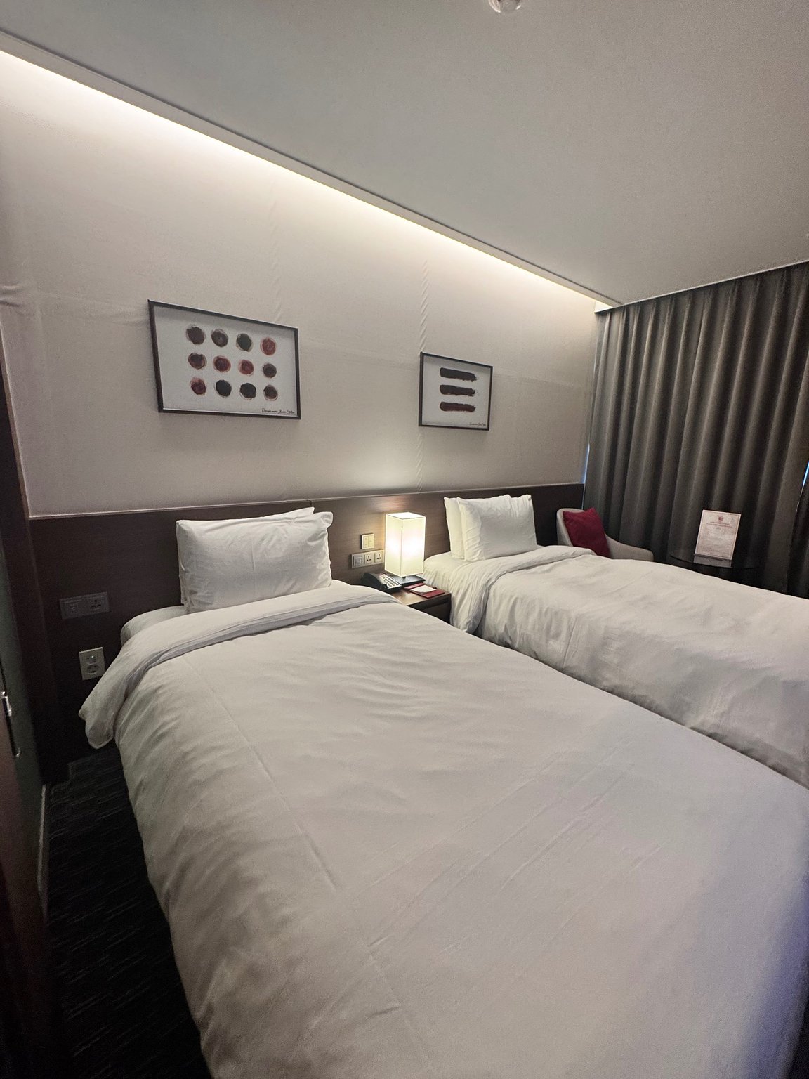 Great Location in Front of Busan Station! A Famous Sea Urchin Restaurant Just a Minute's Walk